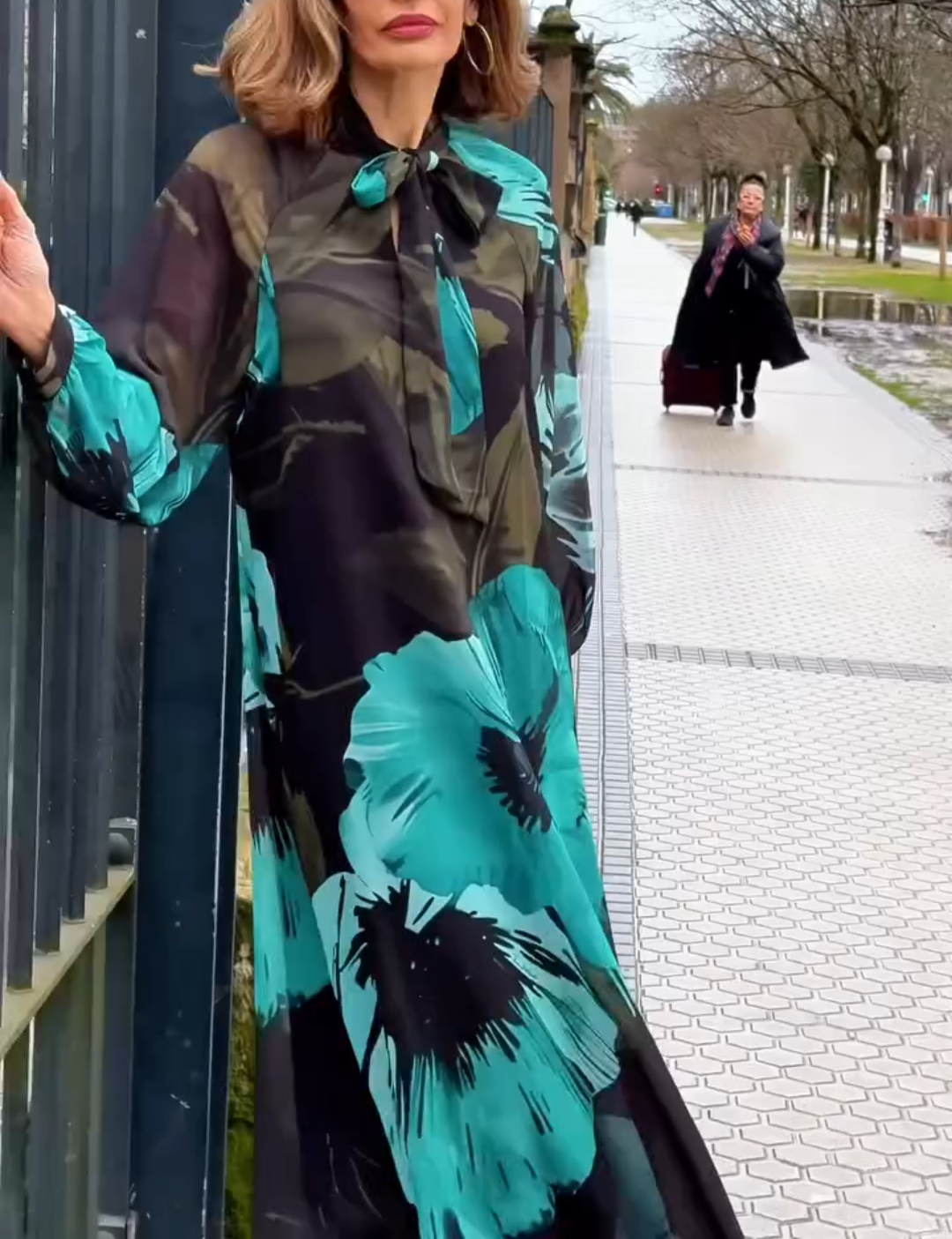 Midi Bule Floral Dress