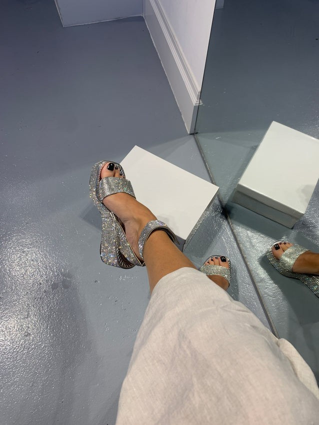 Light luxury rhinestone thickened soft-soled sandals