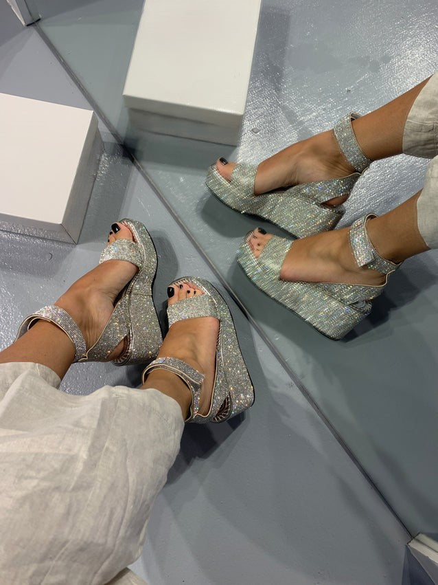 Light luxury rhinestone thickened soft-soled sandals