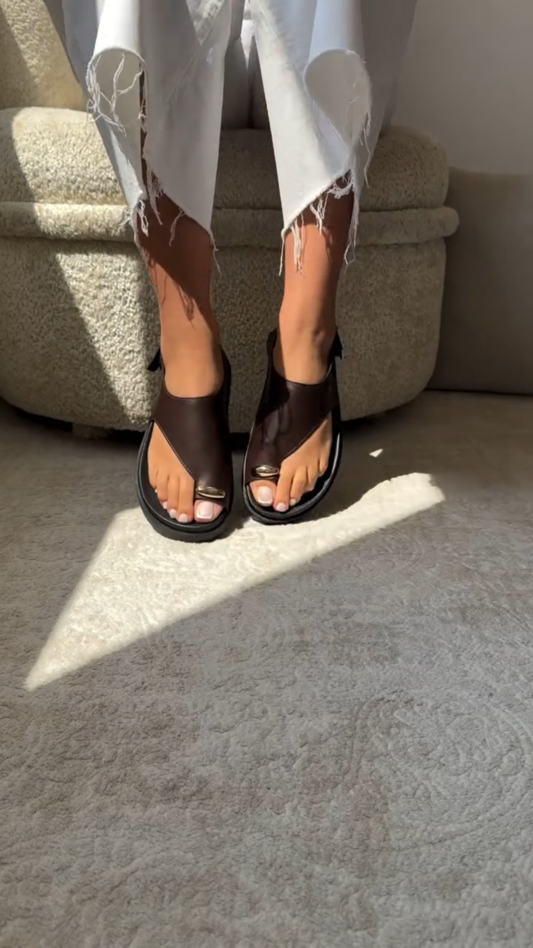 Women's leather soft-soled sandals