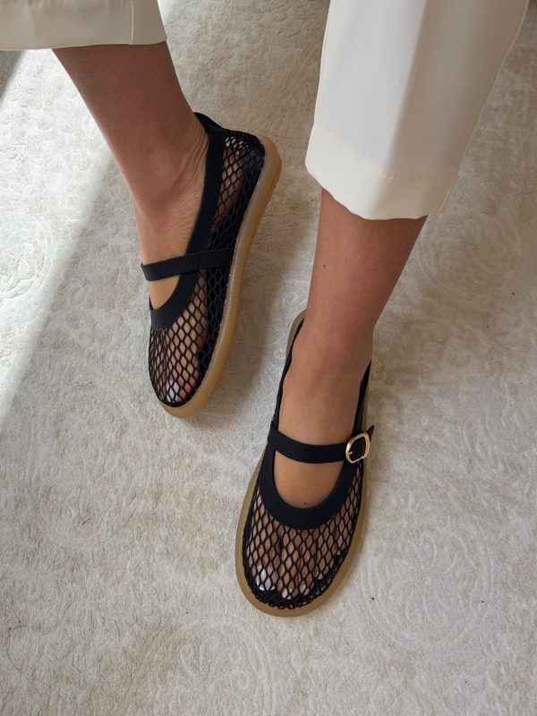 Mesh casual flat sandals