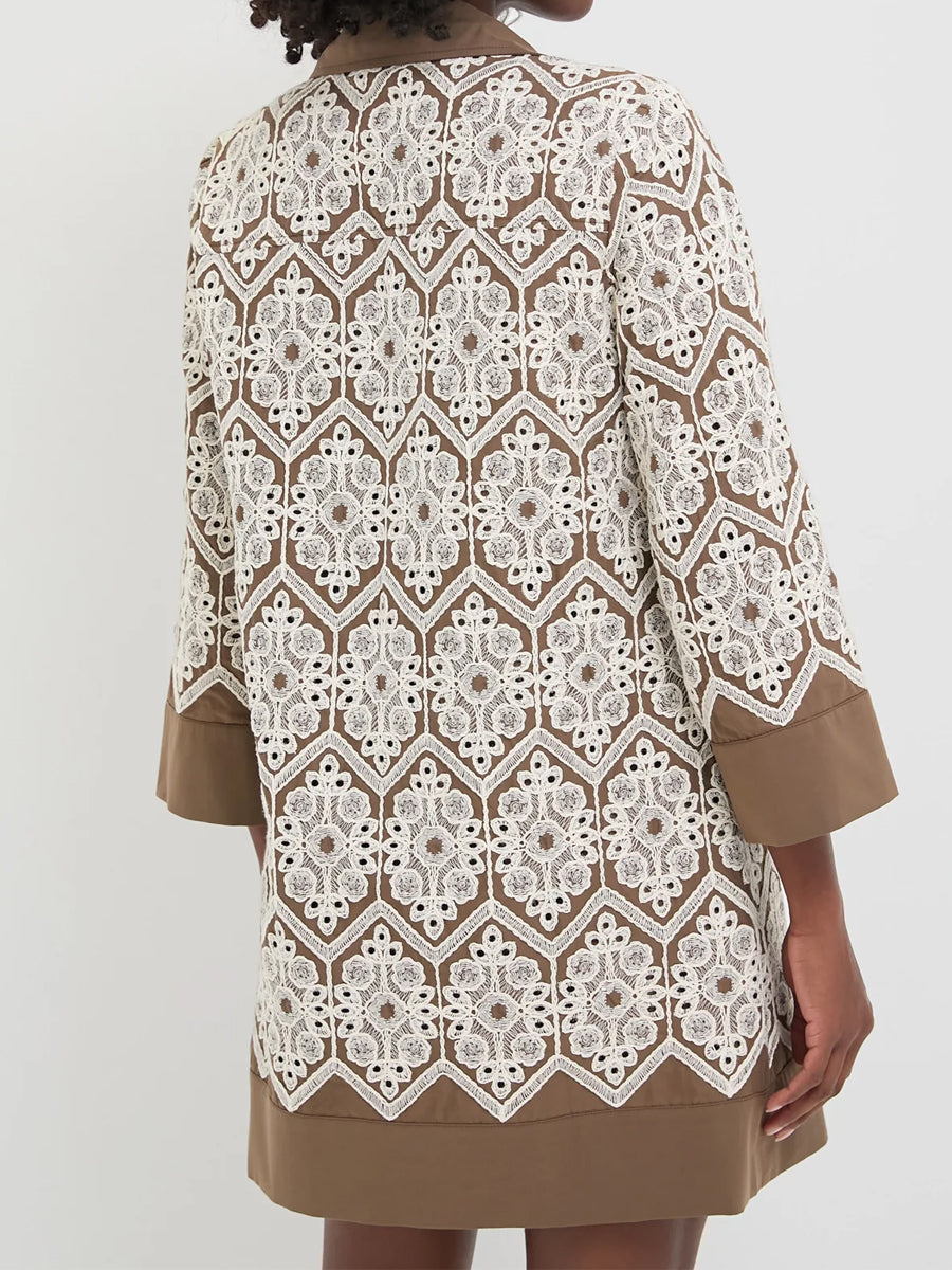 Lace Collier Three-quarter Length Sleeve Dress